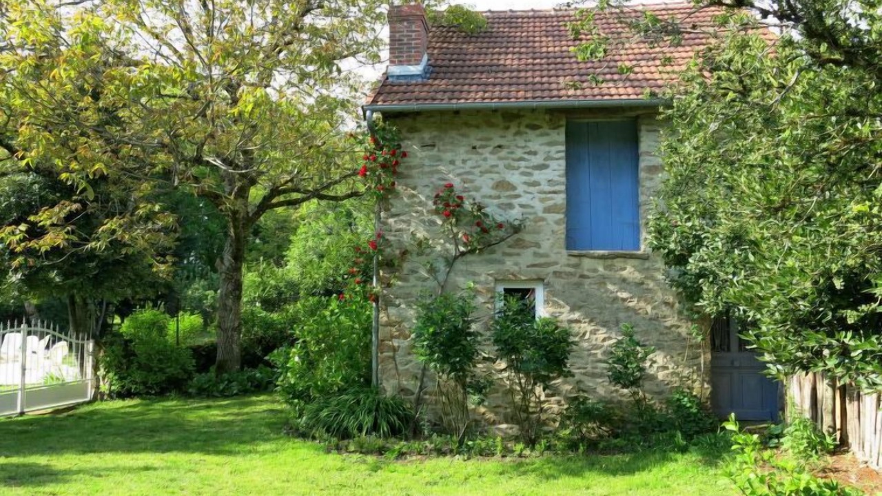 Photo of Outdoor in Saint-Sulpice-les-Feuilles