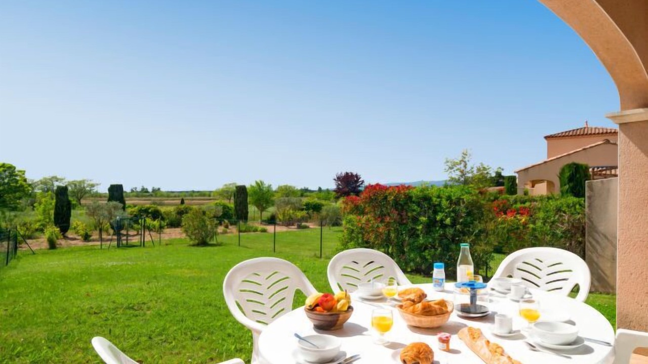 Photo of Outdoor in Homps