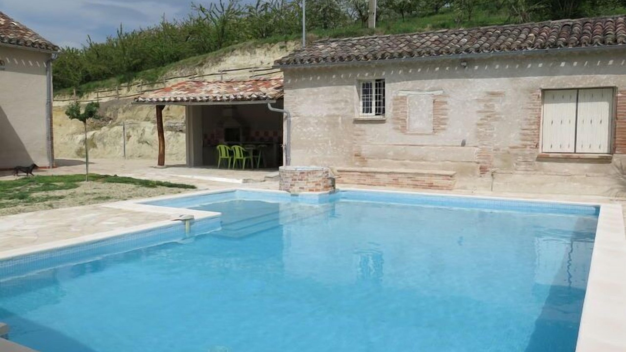 Photo of Outdoor in L'Honor-de-Cos