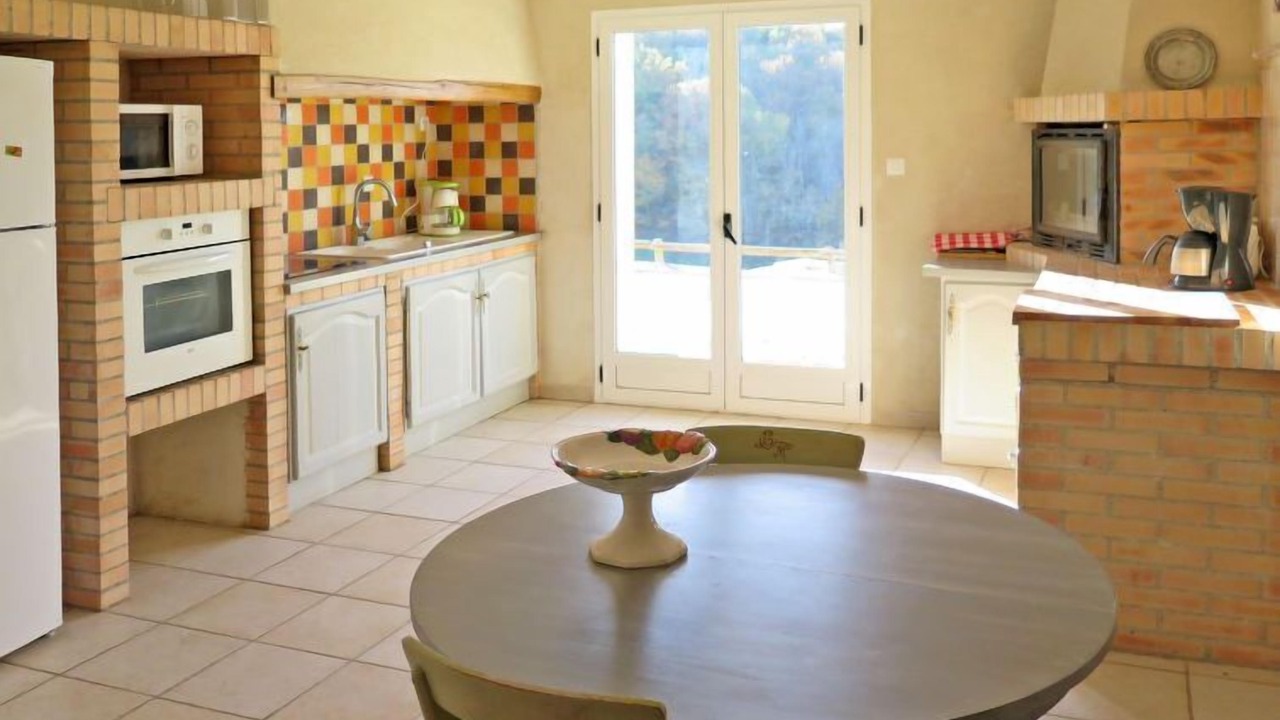 Photo of Others in L'Honor-de-Cos