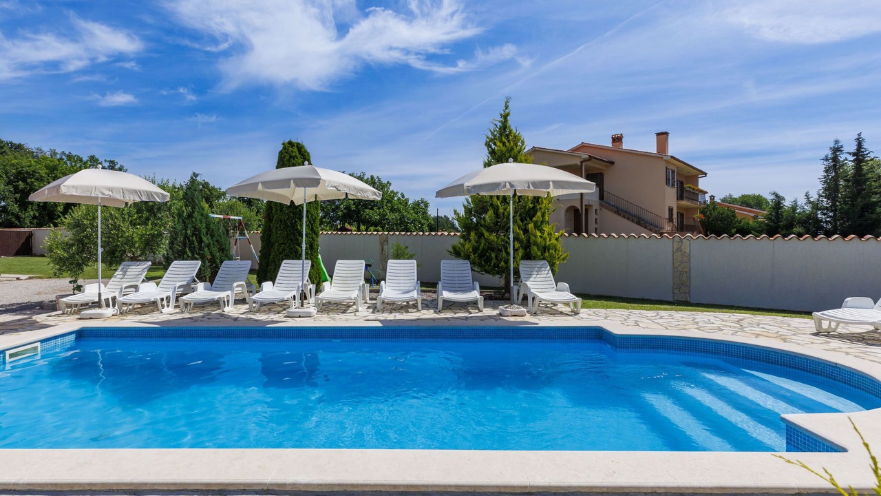 Photo of Outdoor in Rogocana