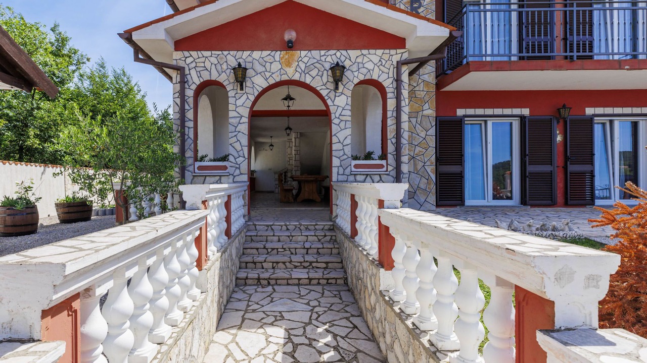 Photo of Outdoor in Rogocana