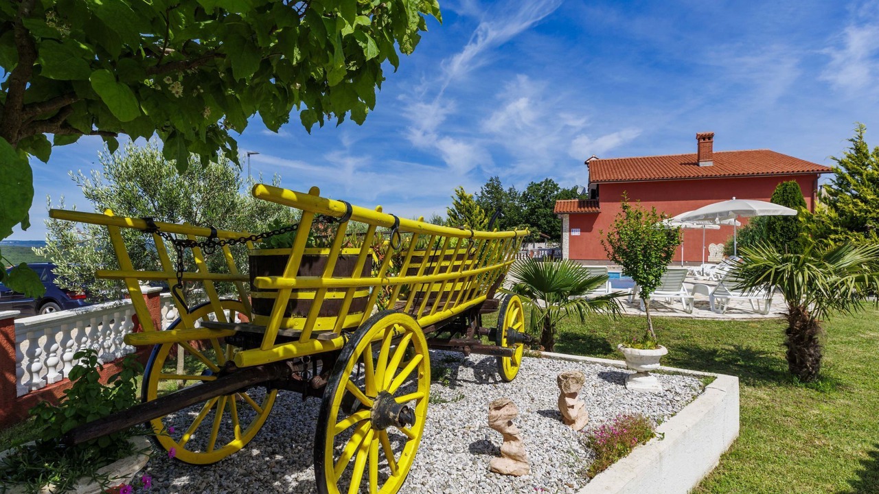 Photo of Outdoor in Rogocana