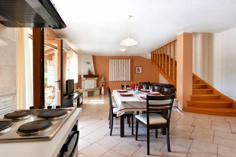 Photo of Kitchen in Mofardini
