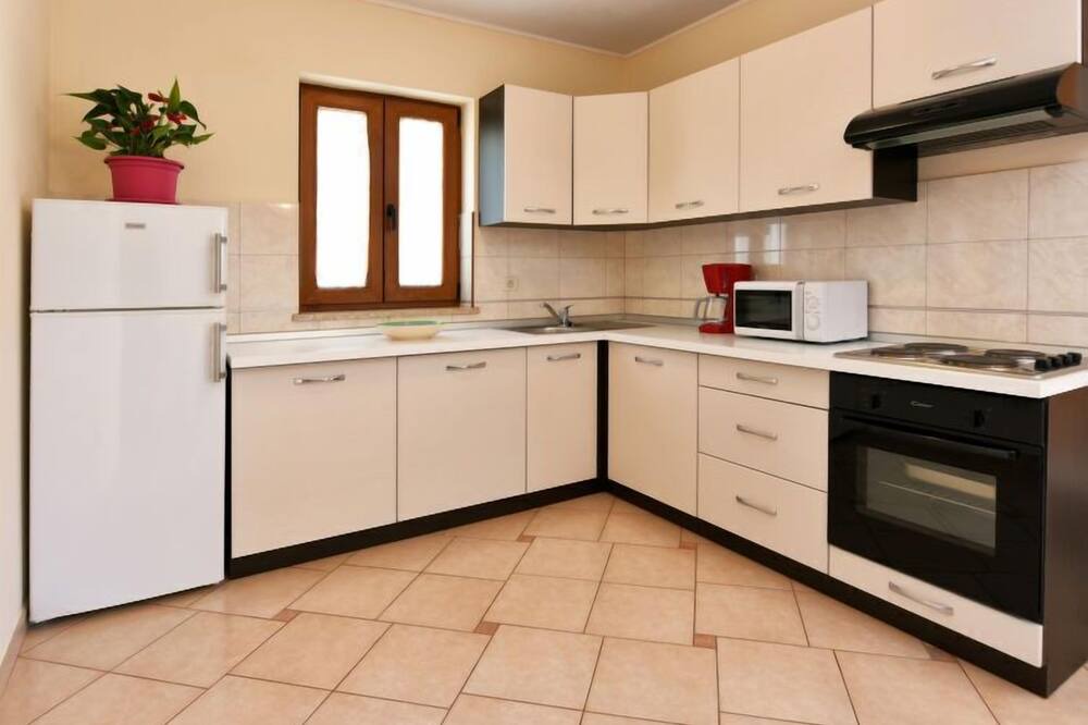 Photo of Kitchen in Mofardini