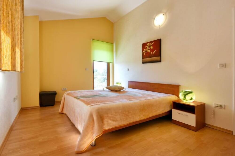 Photo of Bedroom in Mofardini