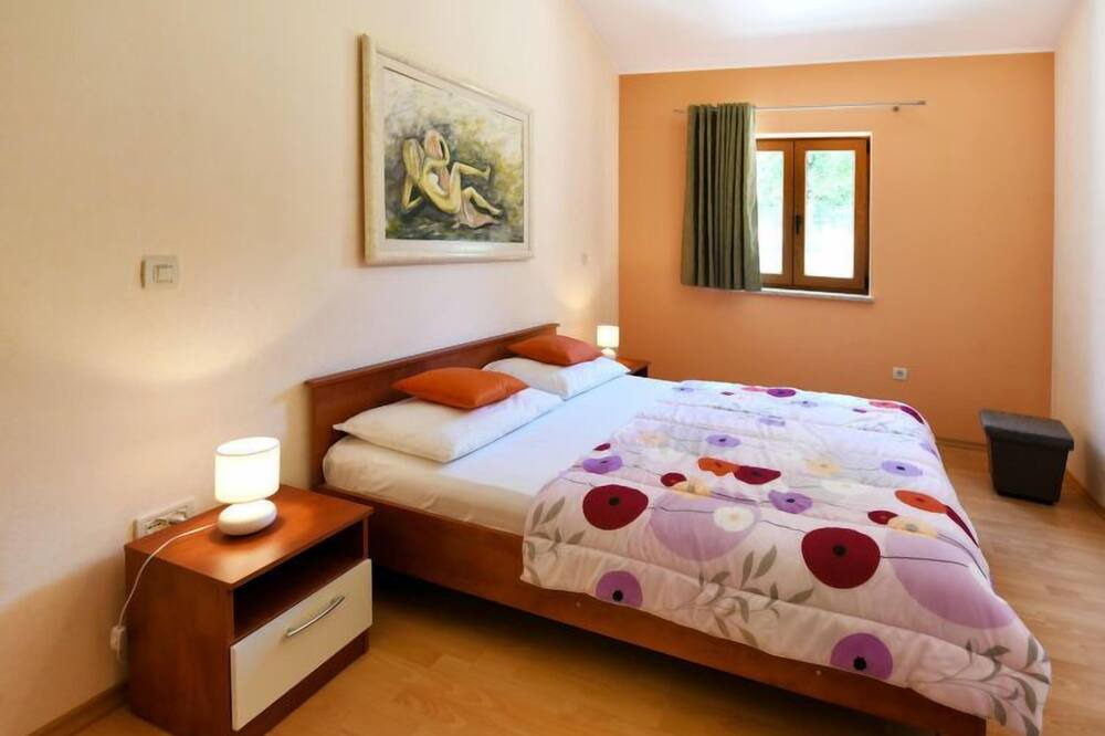 Photo of Bedroom in Mofardini