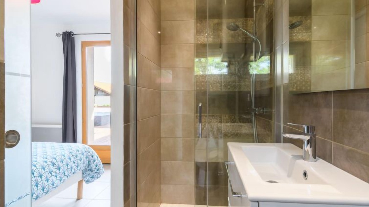 Photo of Bathroom in Lit-et-Mixe