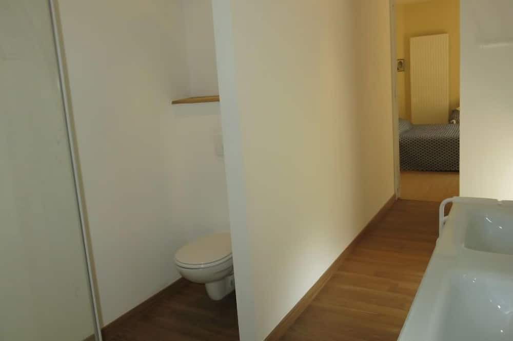 Photo of Bathroom in Monnaie