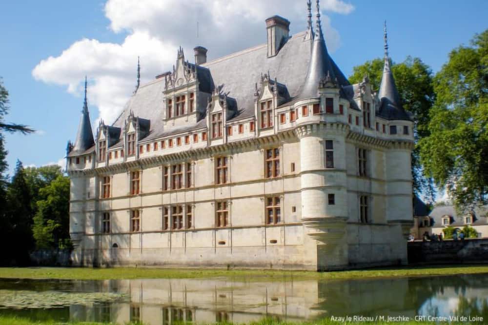 Photo of Outdoor in Monnaie
