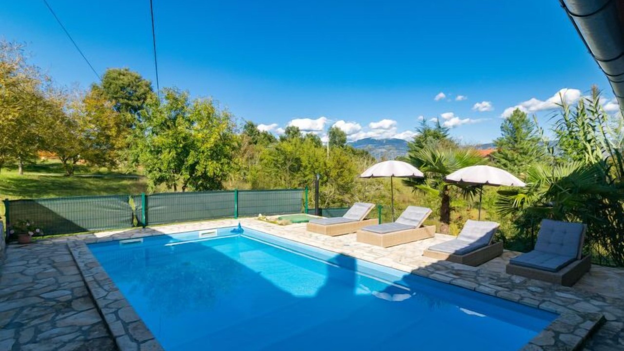 Photo of Outdoor in Pican