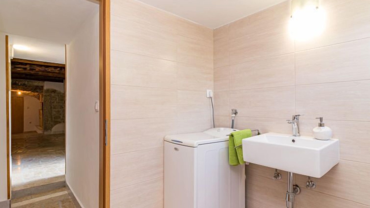 Photo of Bathroom in Pican