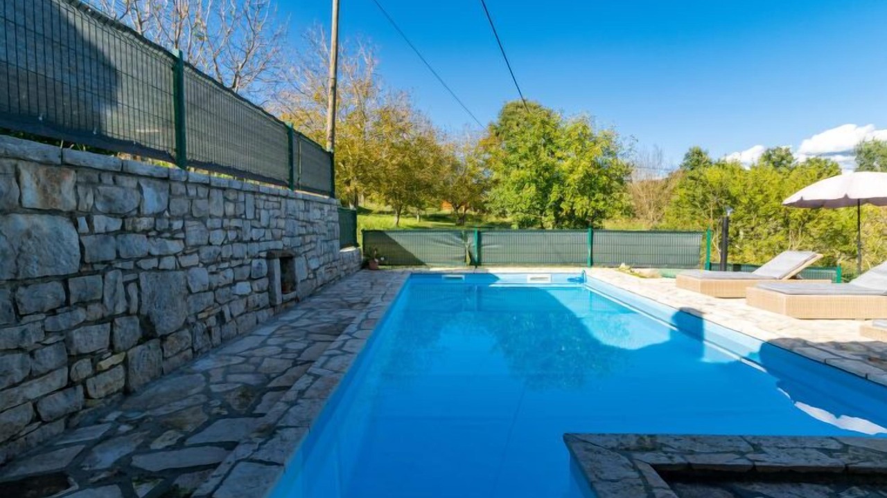 Photo of Outdoor in Pican