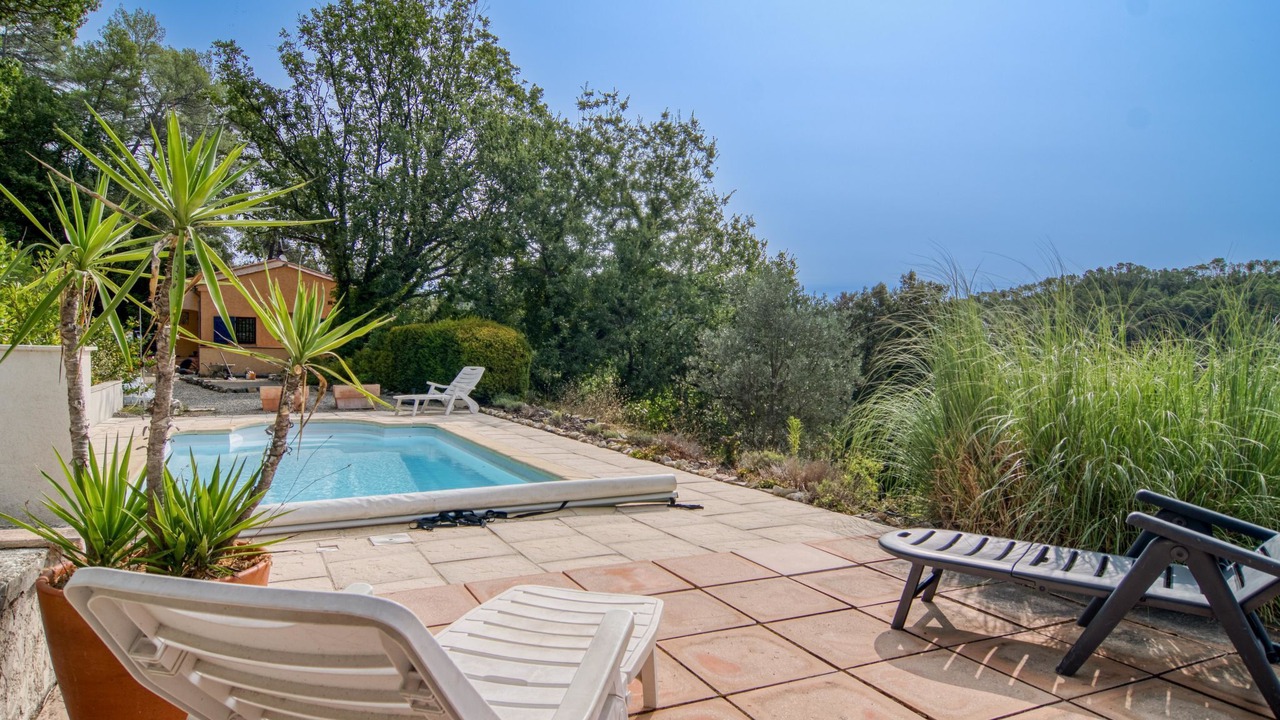 Photo of Outdoor in Chateaudouble