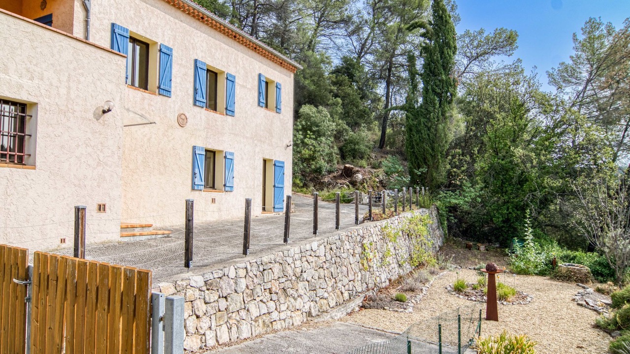 Photo of Outdoor in Chateaudouble