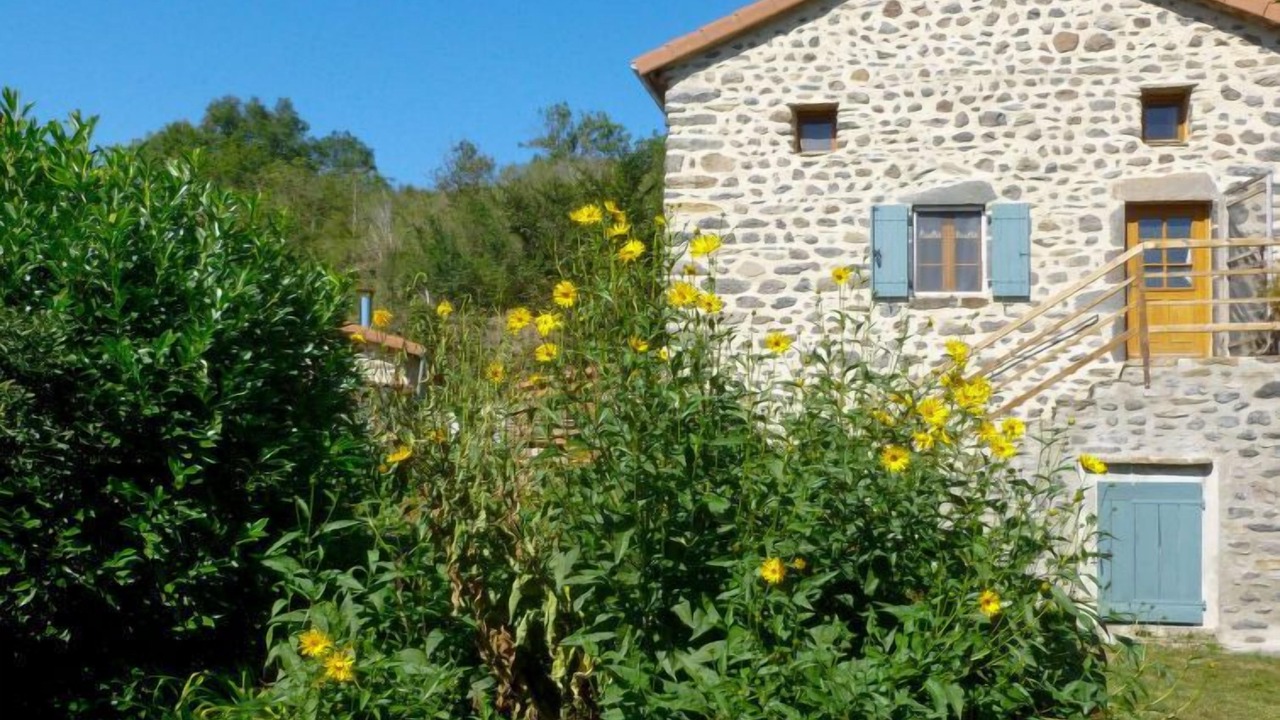 Photo of Outdoor in Blesle