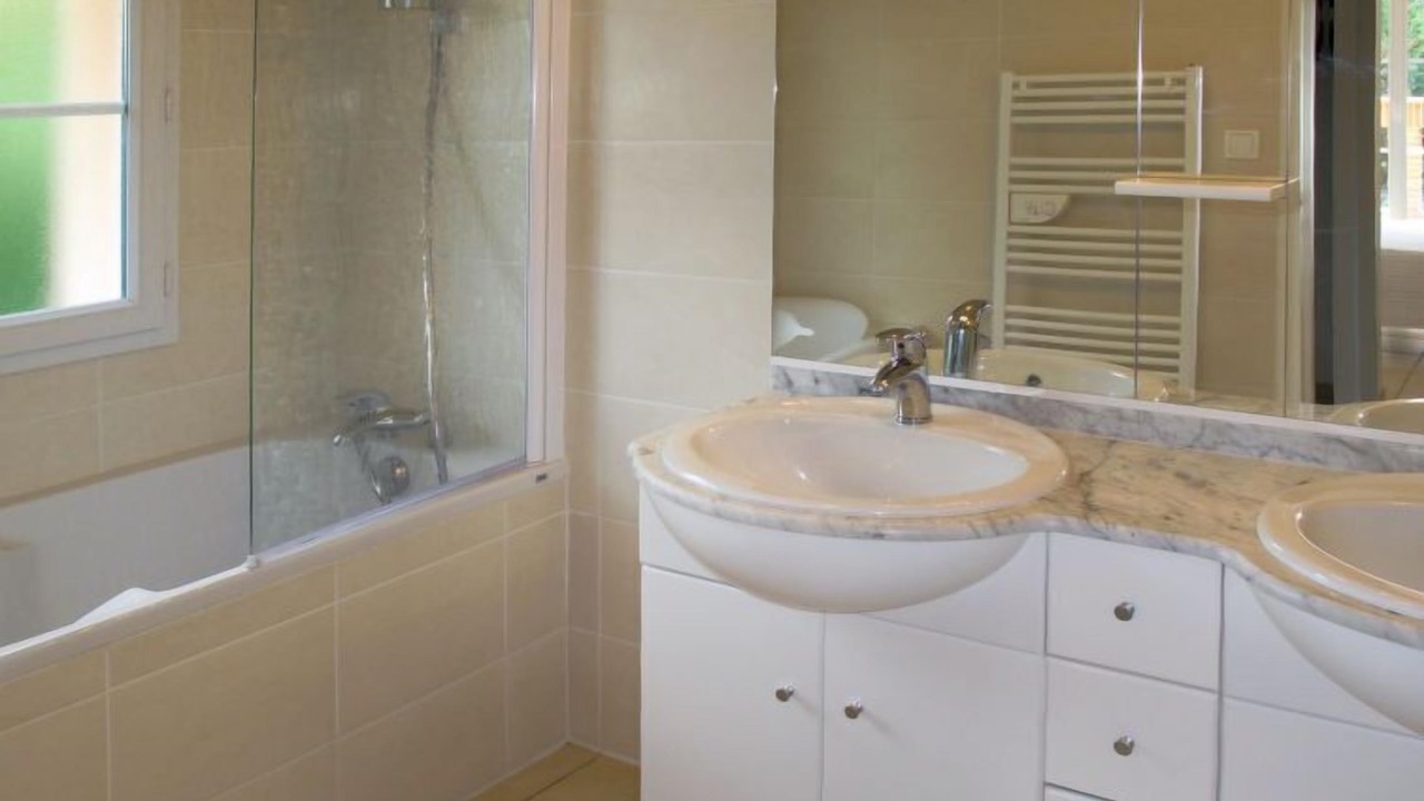 Photo of Bathroom in Pont-de-Larn