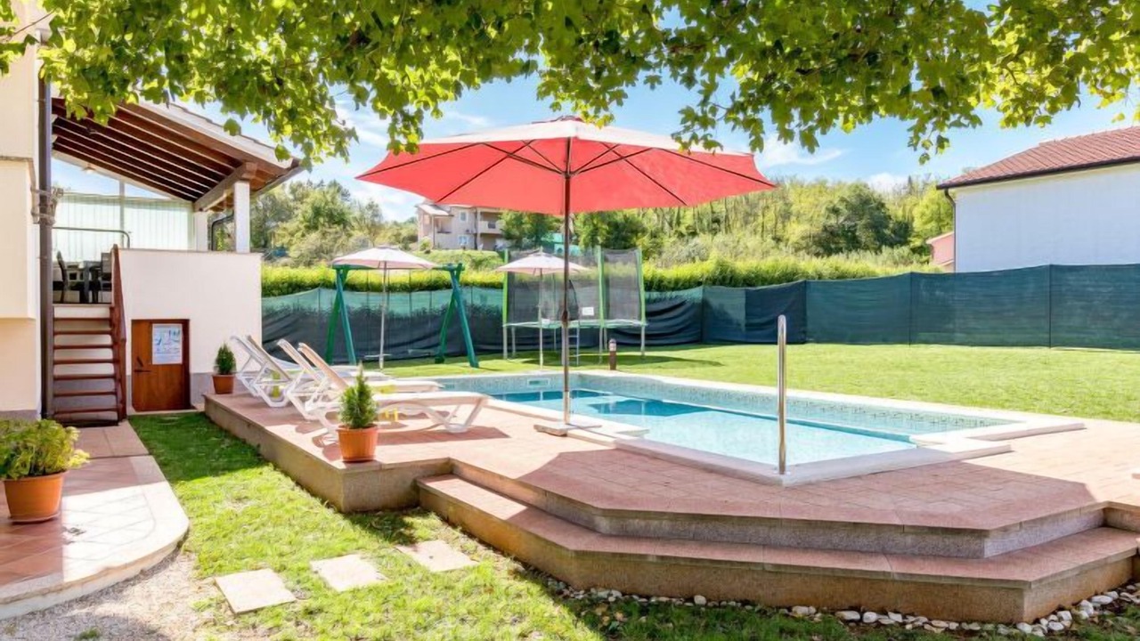 Photo of Outdoor in Skropeti