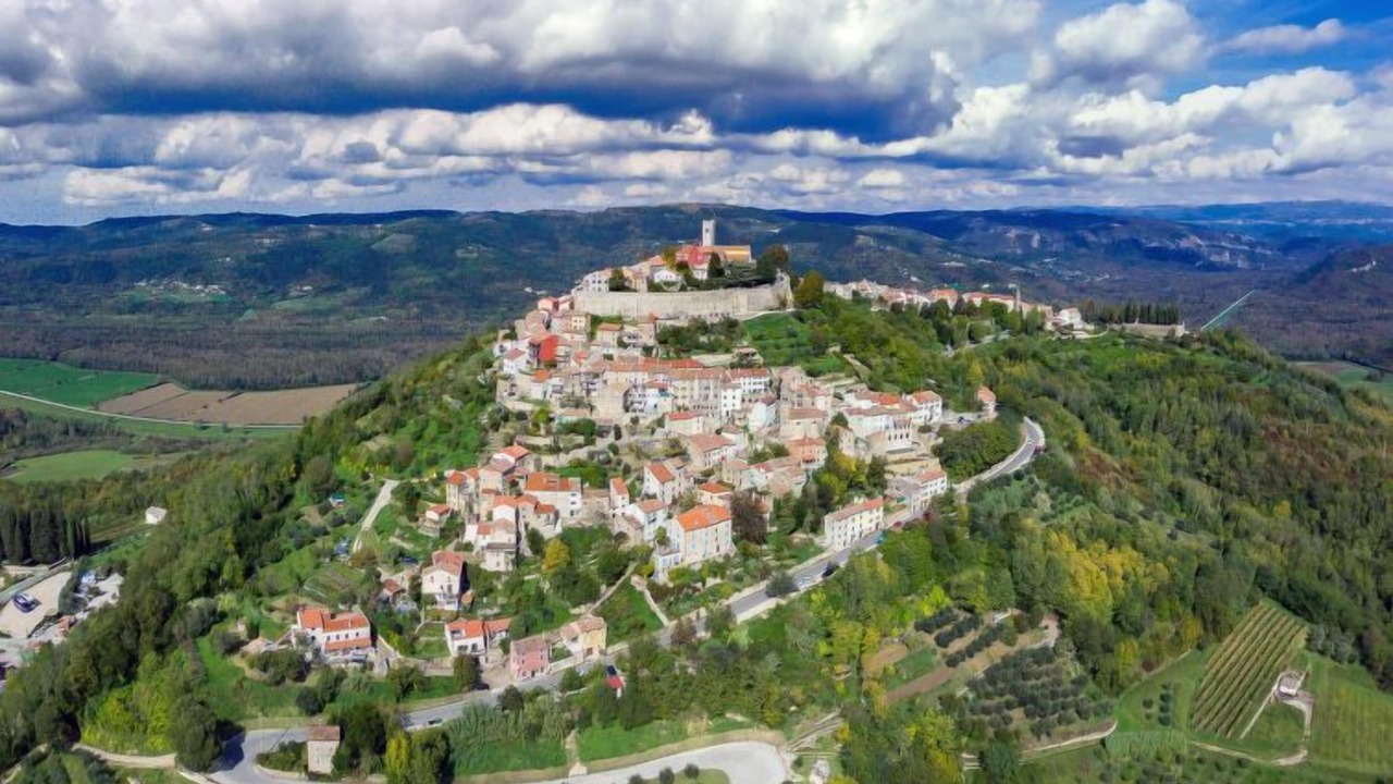 Photo of Outdoor in Skropeti