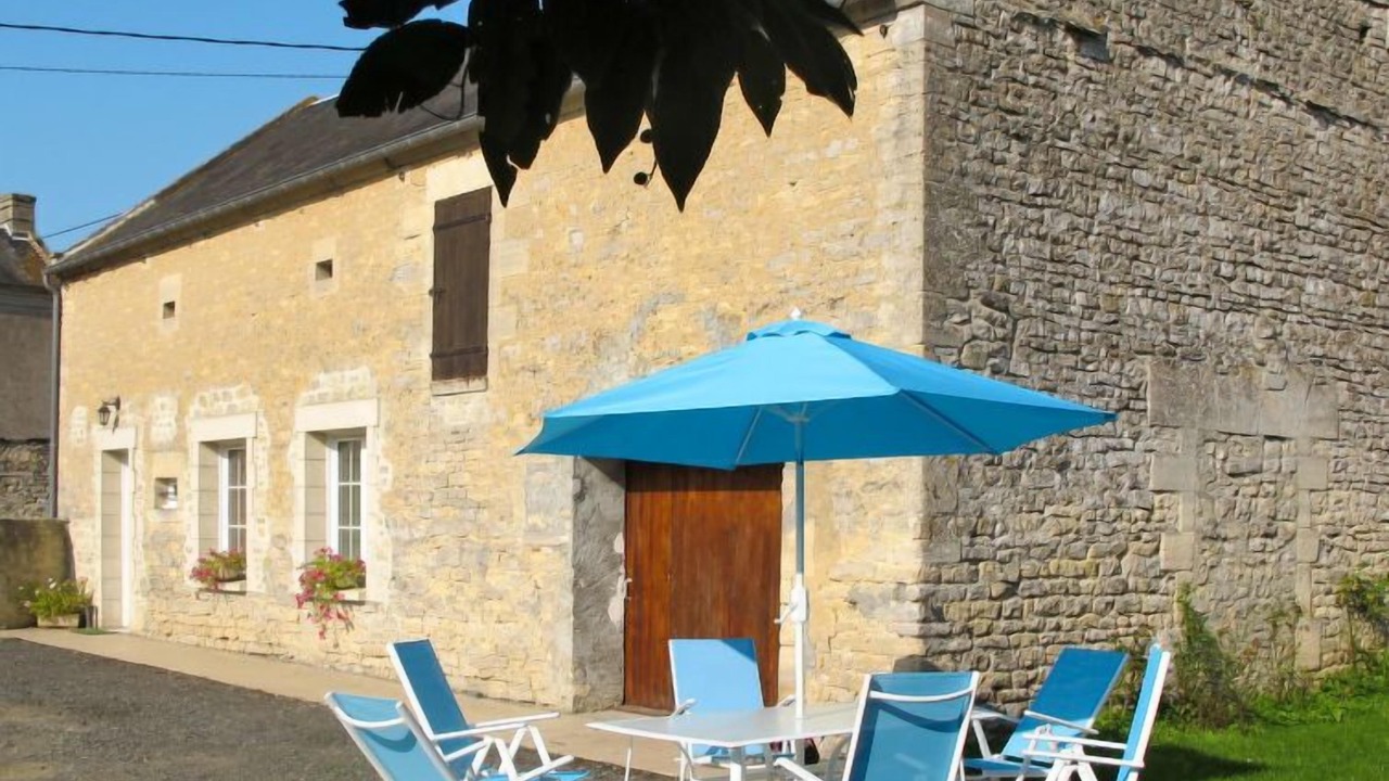 Photo of Outdoor in Commes