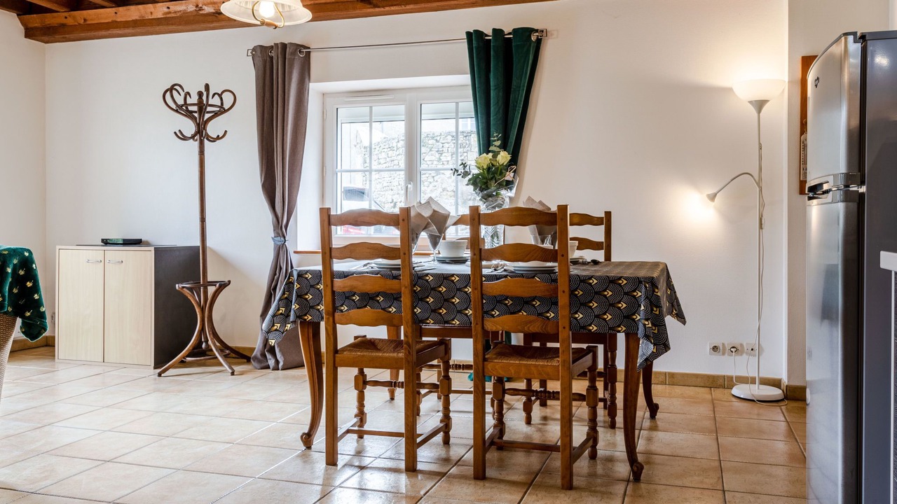 Photo of Others in Commes