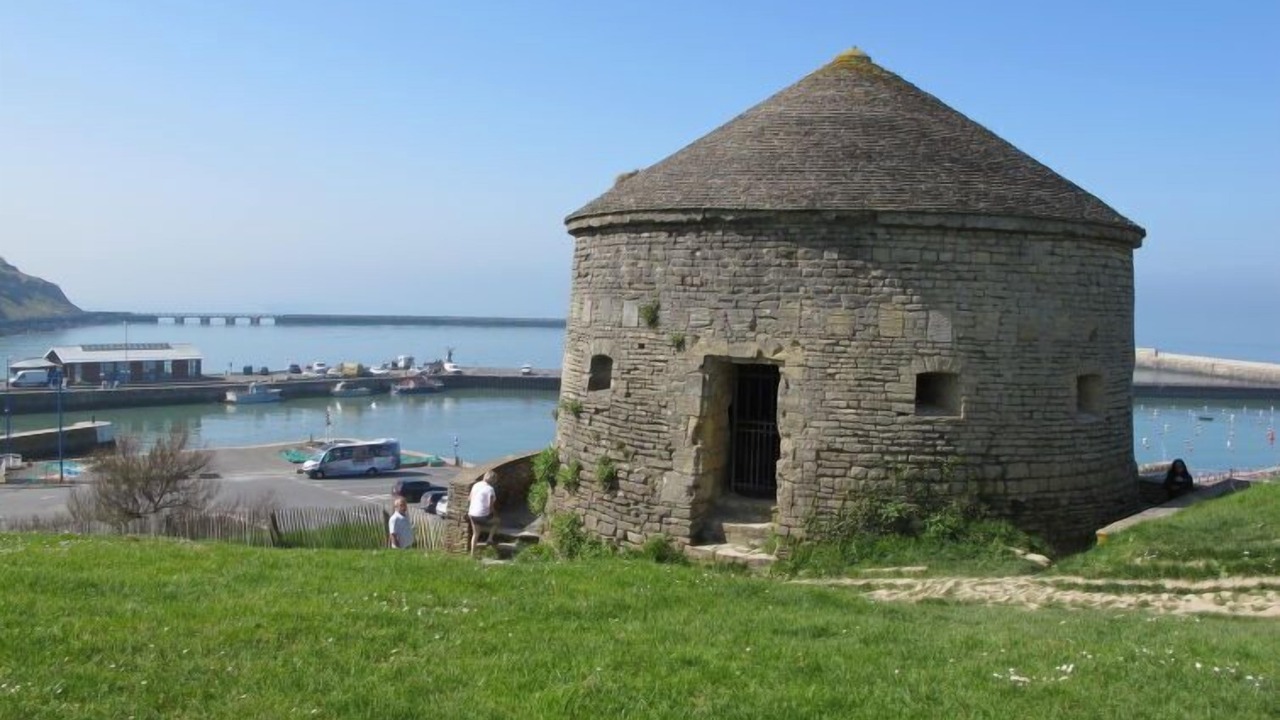 Photo of Others in Commes