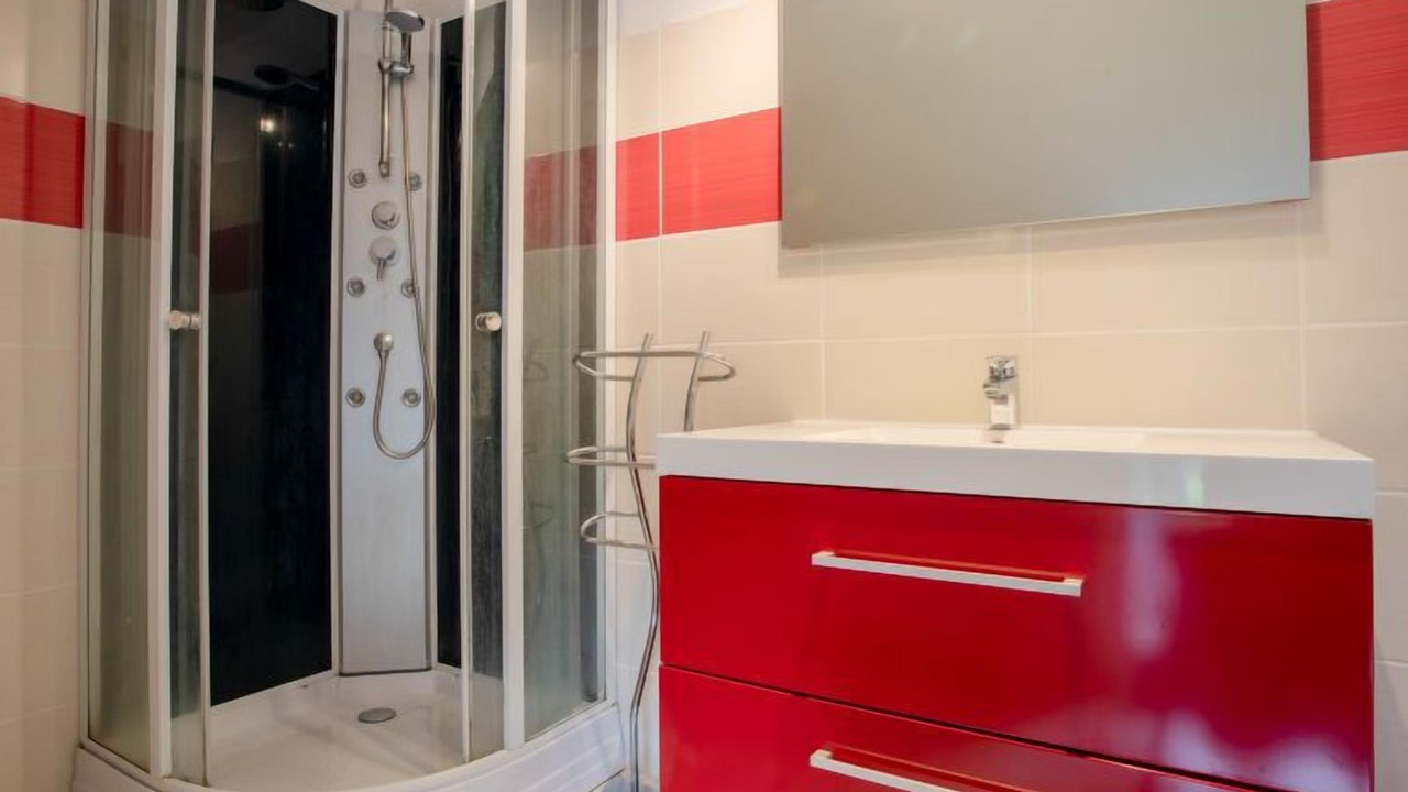 Photo of Bathroom in Saint-Lo-d'Ourville