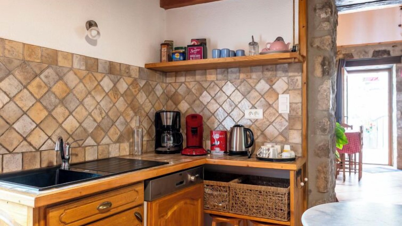 Photo of Kitchen in Sainte-Marguerite-Lafigere