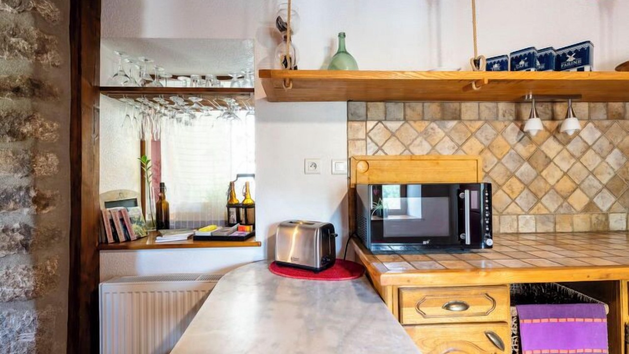 Photo of Kitchen in Sainte-Marguerite-Lafigere