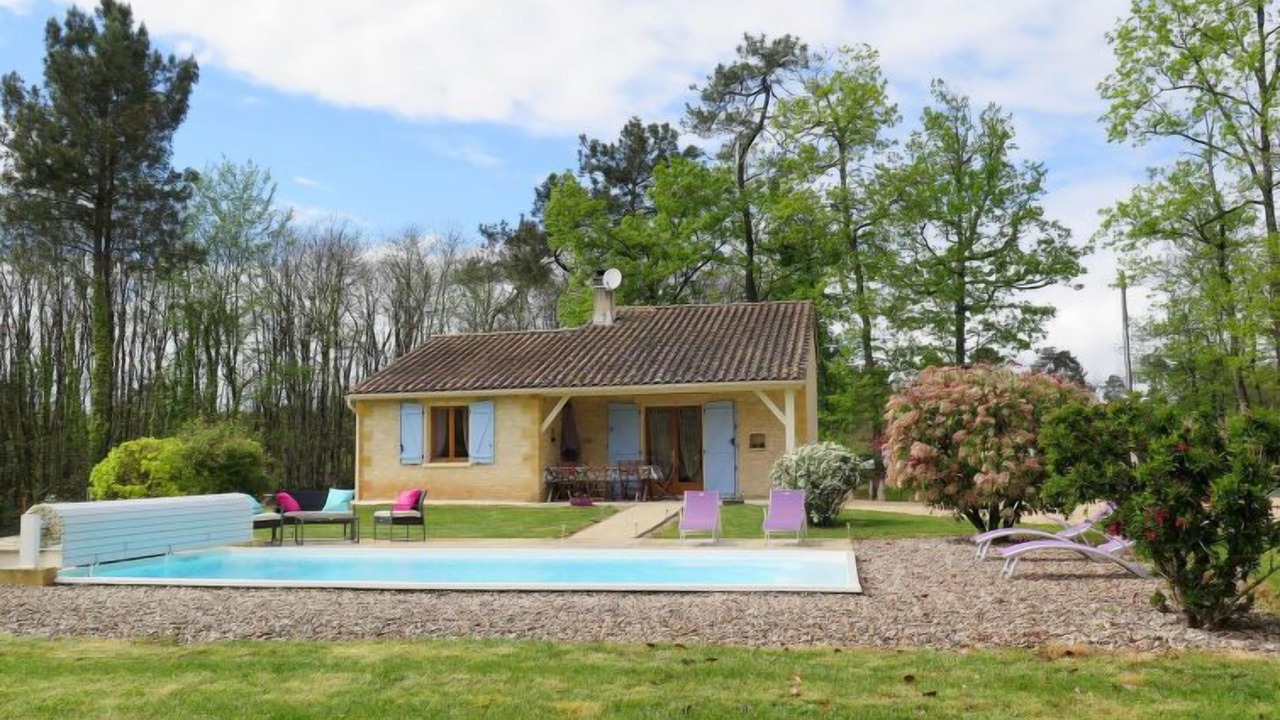 Photo of Outdoor in Blanquefort-sur-Briolance