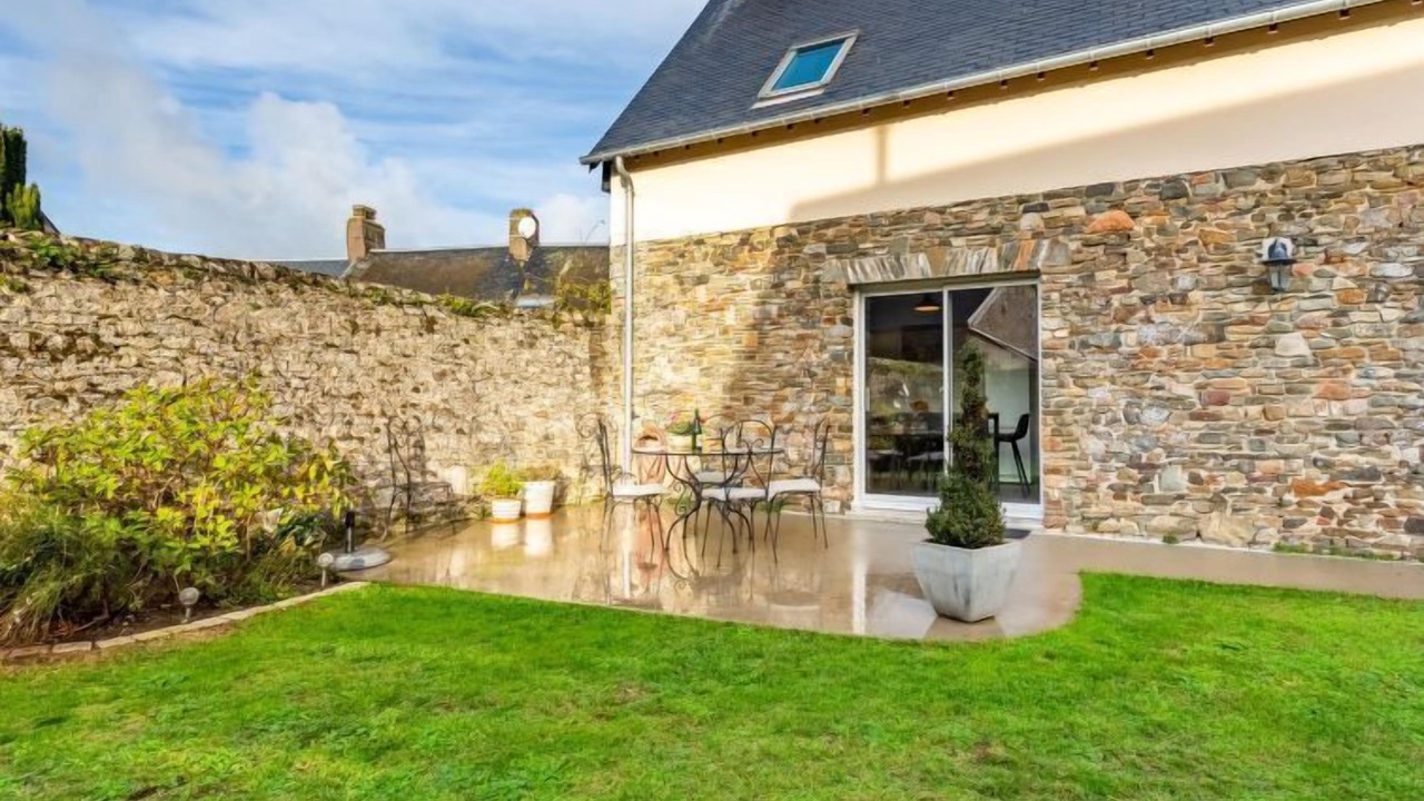 Photo of Patio Balcony in Bretteville-sur-Ay
