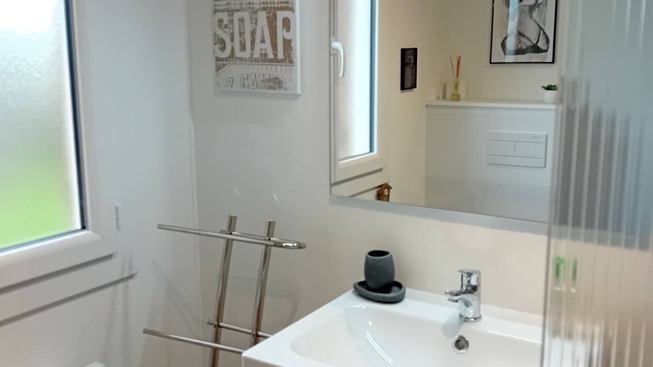 Photo of Bathroom in Anneville-sur-Mer