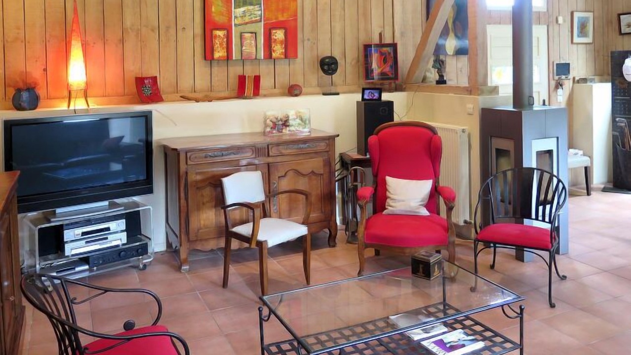 Photo of Livingroom in Saint-Vincent-de-Paul