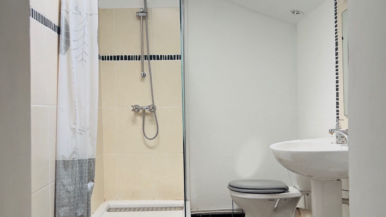 Photo of Bathroom in Villematier
