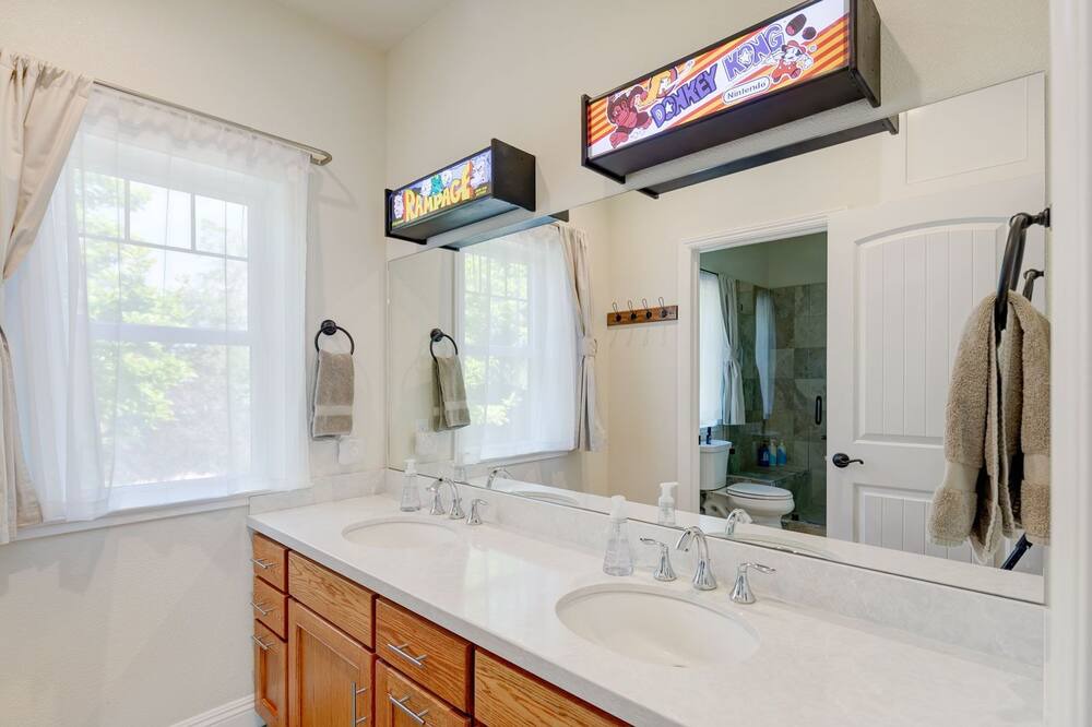 Photo of Bedroom in Freestone