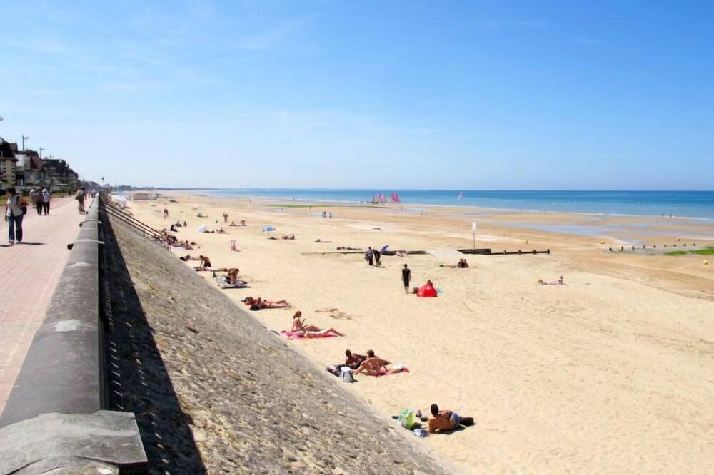 Photo of Others in Cabourg