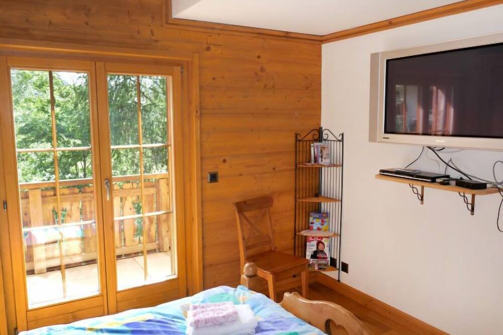 Photo of Bedroom in Saint-Pierre-de-Clages