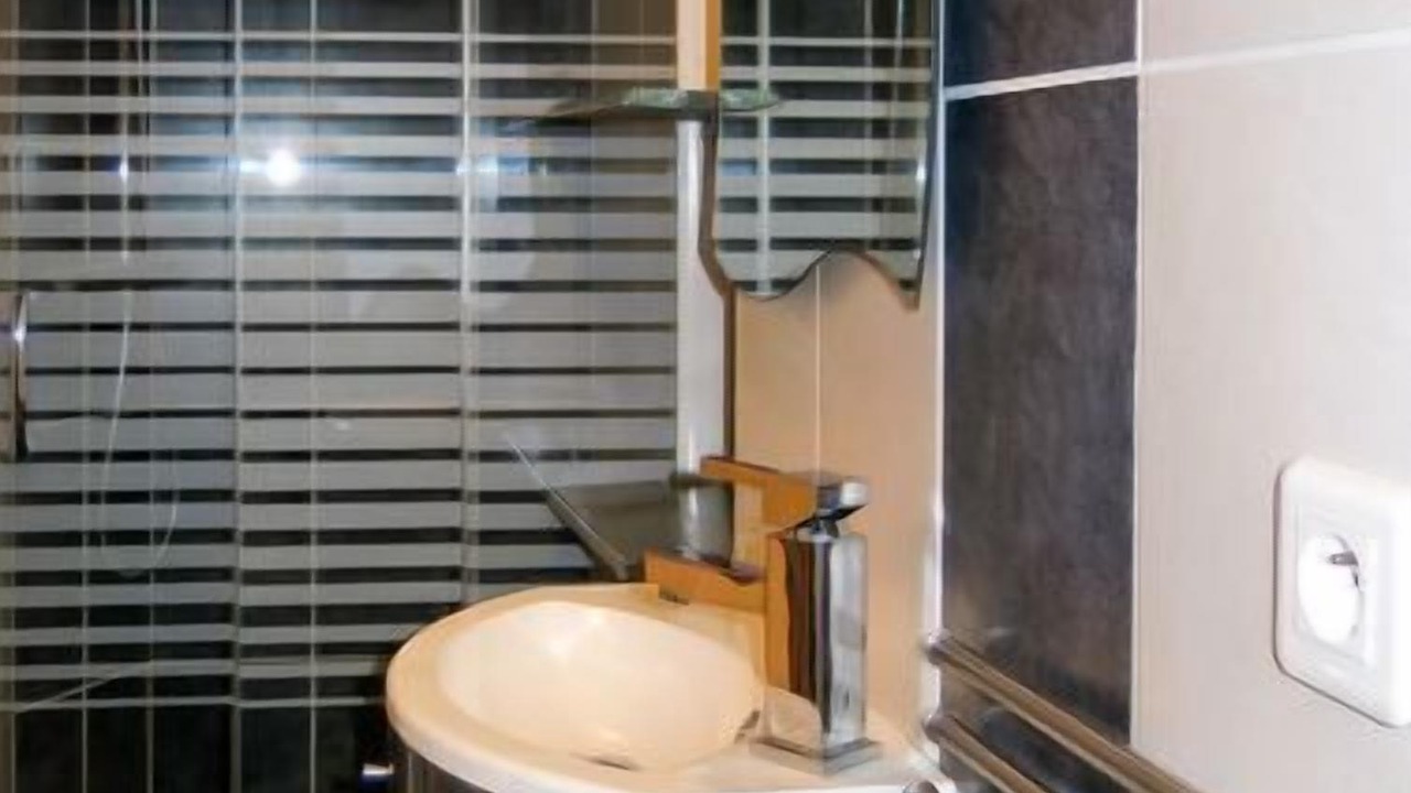 Photo of Bathroom in Lanleff
