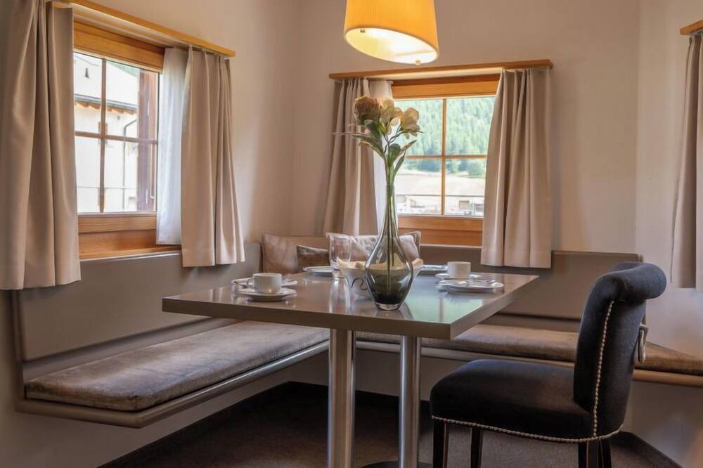 Photo of Bedroom in Zuoz