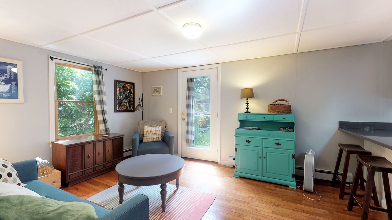 Photo of Livingroom in Woods Hole