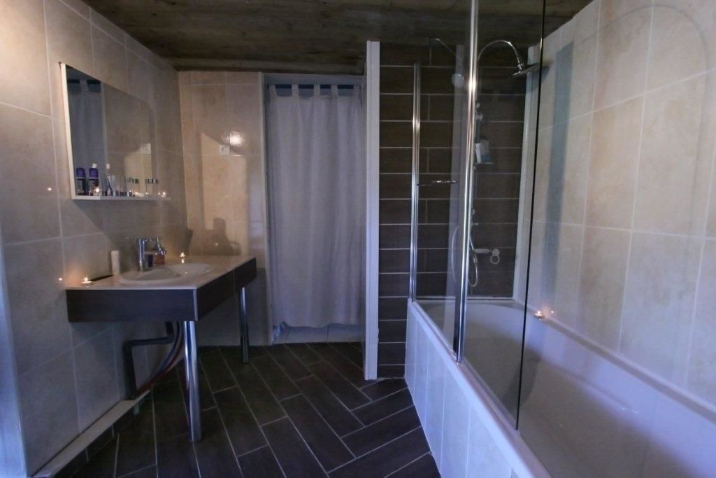Photo of Bathroom in Martigne-Ferchaud