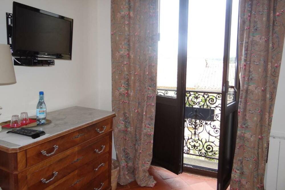 Photo of Bedroom in Cambieure