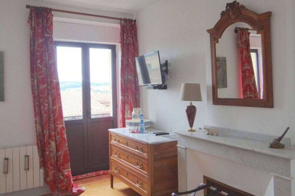 Photo of Bedroom in Cambieure