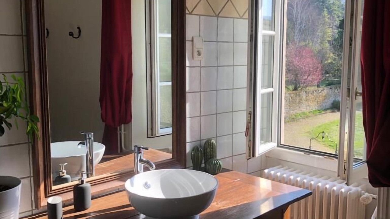 Photo of Bathroom in Cremieu