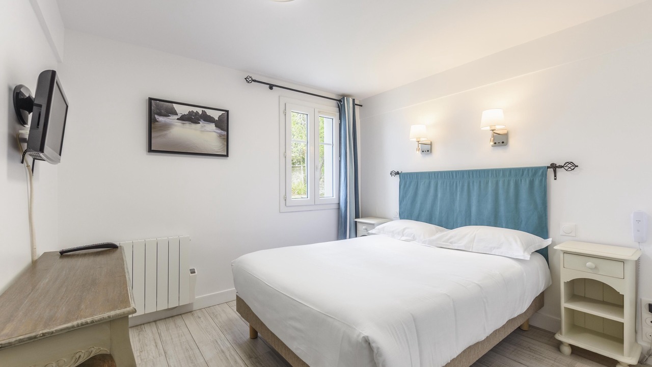 Photo of Bedroom in Le Palais