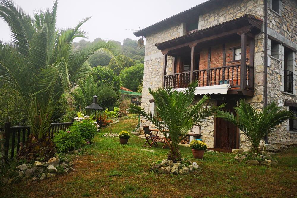 Photo of Outdoor in Llonin