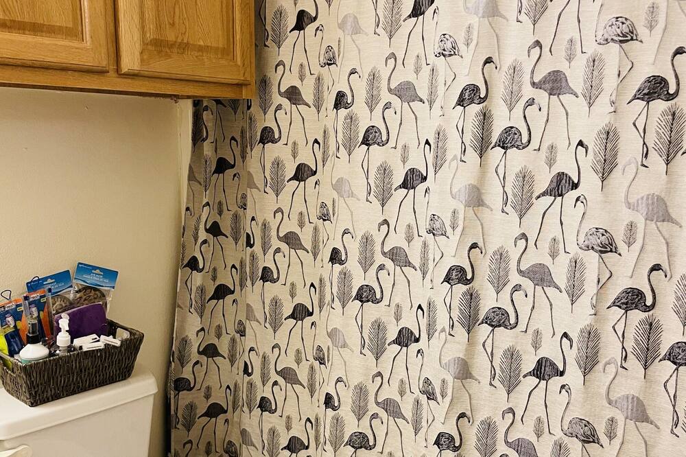 Photo of Bathroom in Highlands - Perkins