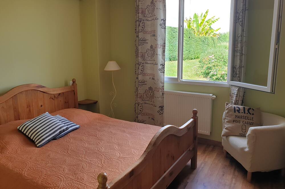 Photo of Bedroom in Lafrancaise