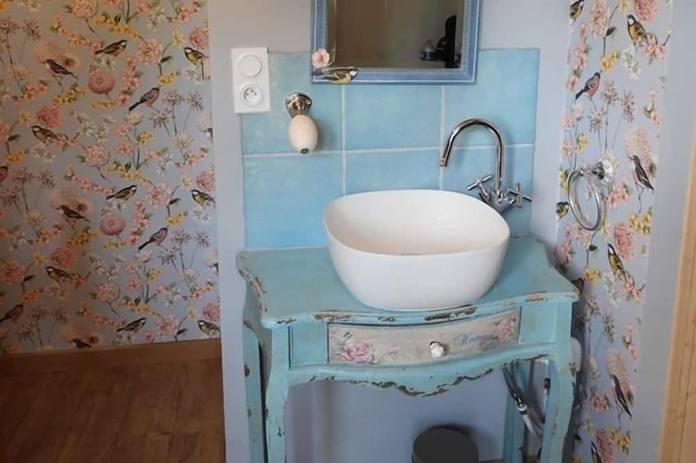 Photo of Bathroom in Rousies