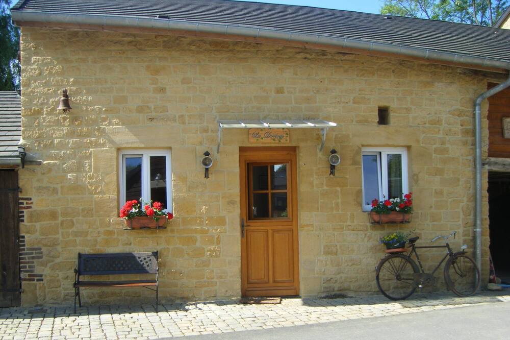 Photo of Outdoor in Haudrecy